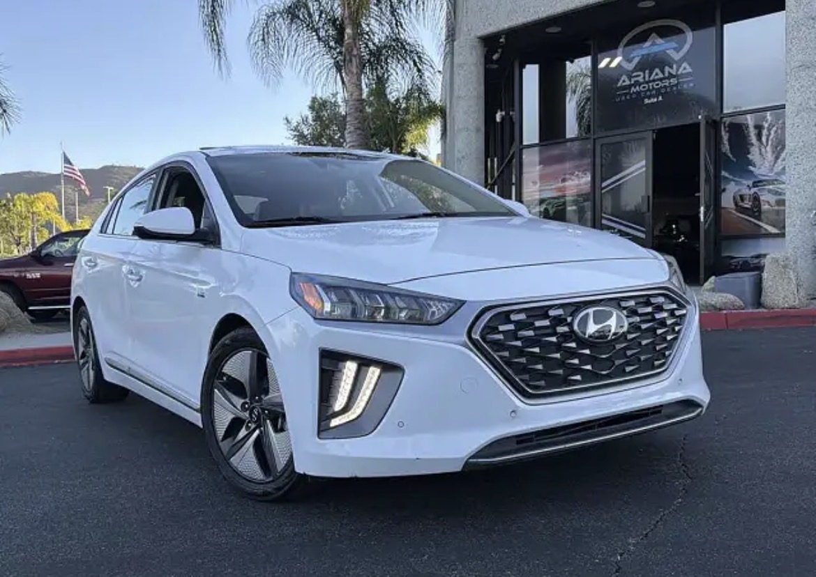 2022 Hyundai Ioniq Plug-in Hybrid