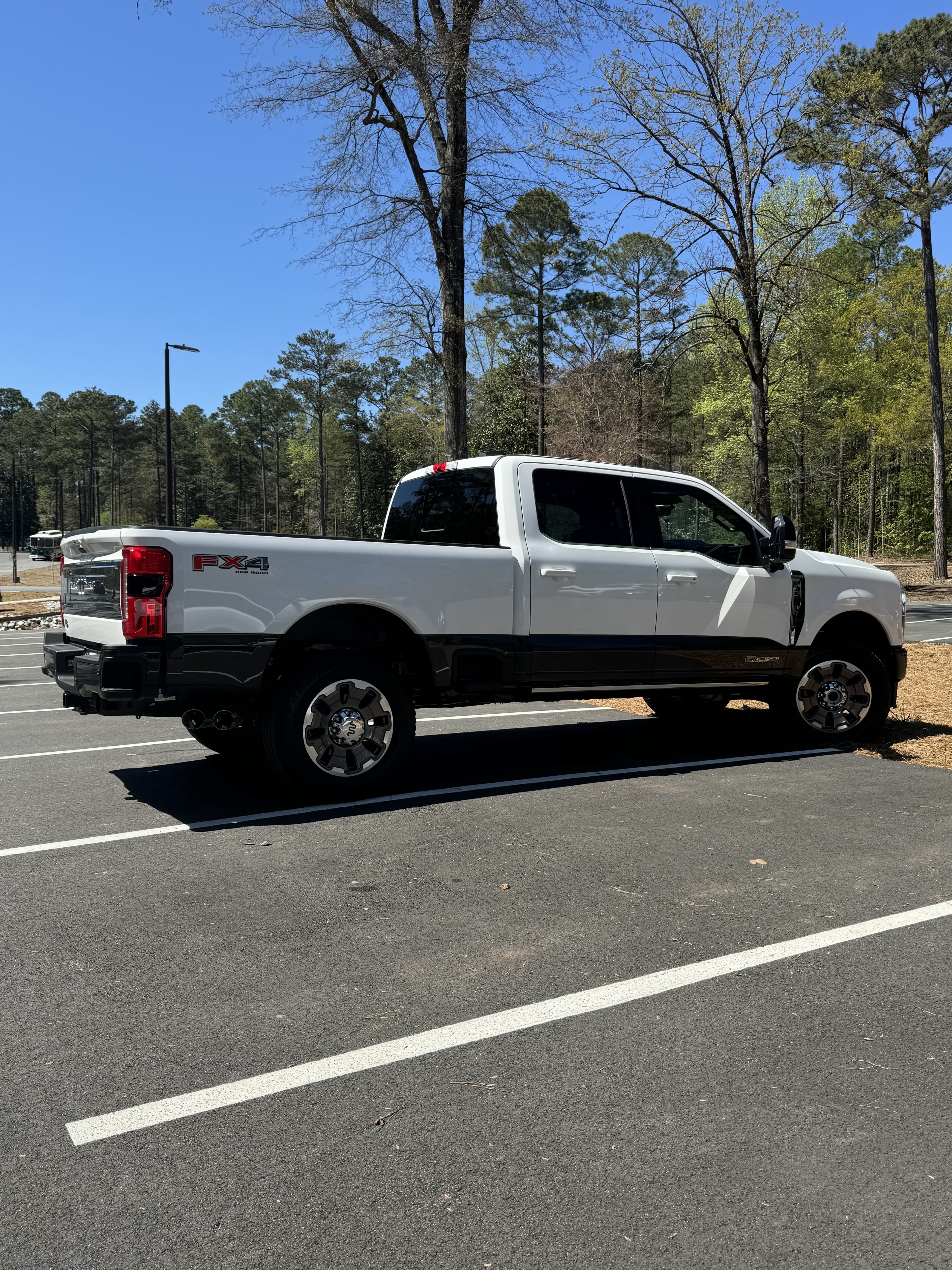 2024 Ford F350 Super Duty Crew Cab