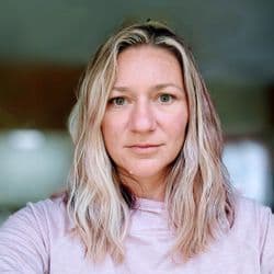 Wiggly Butt Strut Transport ~ Nikisha G