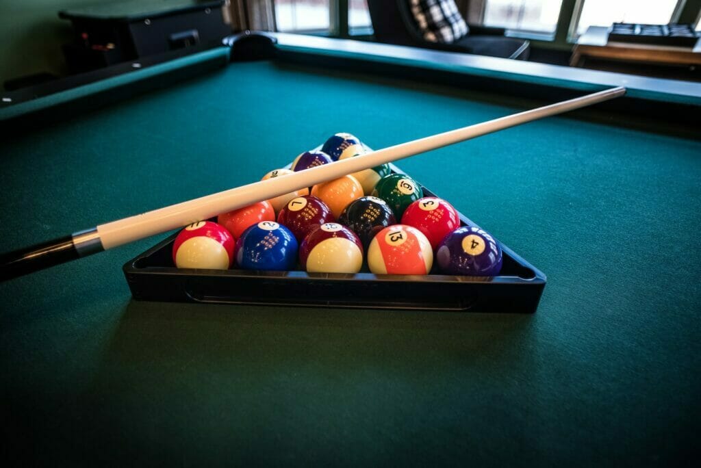 billiard table, balls