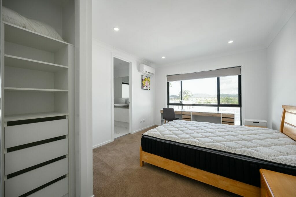 https://citizenshipper.com/blog/furniture-shipping-company